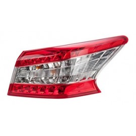 CALAVERA IZQUIERDA EXTERIOR SENTRA 13-16 C/LED